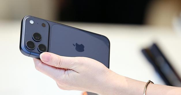 "Apple reclaims the top spot in smartphone sales after 14 years, thanks to the popularity of the iPhone 17."