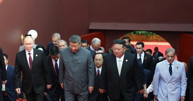 North Korea, National Defense·Construction Performance Self-Praise, Diplomacy Performance "Silence"... Tightly Hidden External Policy Stance