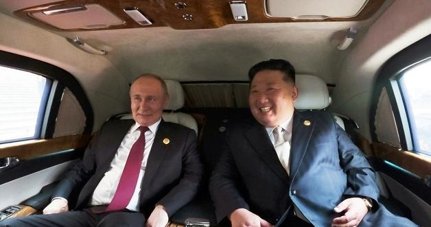 "Seoul Urged to Use Civil Aviation, LNG Leverage if Russia Transfers Military Technology to North Korea"