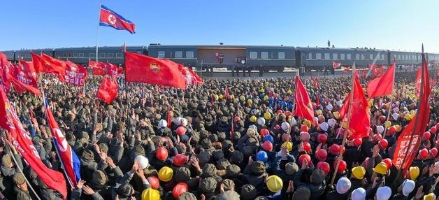 Kim Jong Un, Inspected Shinuiju Farm Greenhouse Complex Farm..."There are No Generations like North Korean Youth"