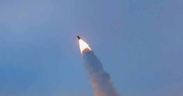 North Korea's Hypersonic Missile Launch Show-Off...Focus on Unity Showing Off 'Nuclear Deterrence'