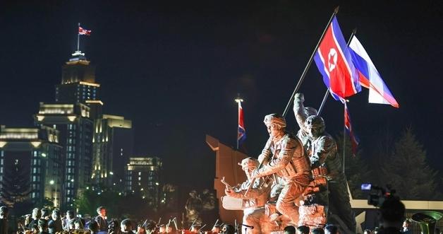Zelenskyy Claims Russia Seeks 30,000 More North Korean Troops, Though Rear-Area Deployment Seen as More Likely