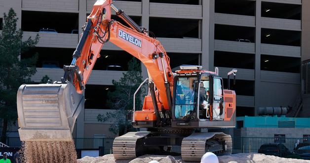 HD Hyundai XiteSolution Introduces First Autonomous Excavator to Construction Site