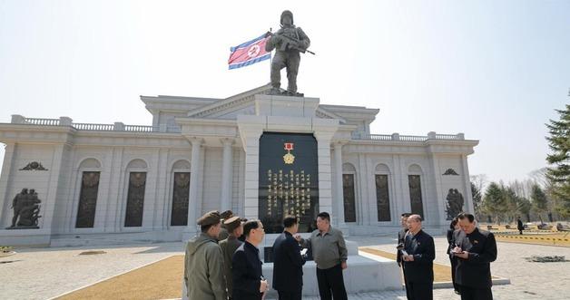 Kim Jong Un Inspects Military Memorial and Commercial Facilities: What’s Next for Pyongyang's Development?