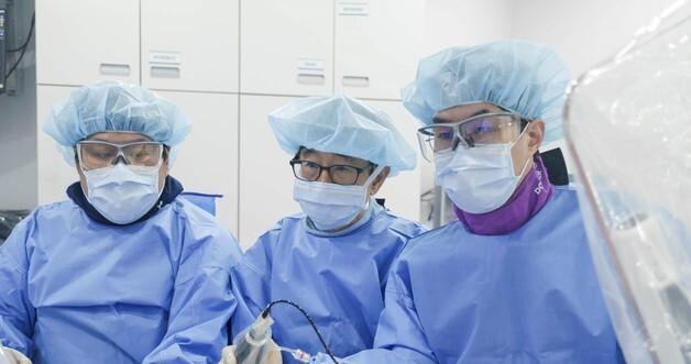 Coronary Intravascular Lithotripsy Gains Attention as Safer Alternative for Heavily Calcified Arteries