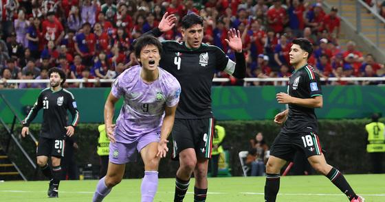 Korean Football Stars: Will Cho Kyu-sung's Scoring Streak Save the National Team?