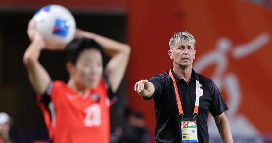 Colin Bell's Mixed Emotions: Facing Former Team in Asian Games 2026