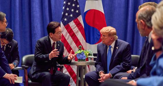 Breaking Down the 200 Billion USD U.S. Investment: Insights from Lee-Trump Meeting